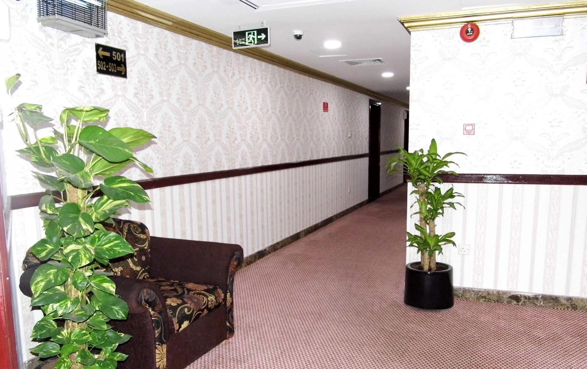 Al Zahabiya Hotel Apartments Dubai Exteriör bild